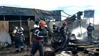 VIDEO. Incendiu puternic într-o parcare de TIR-uri din Dâmbovița