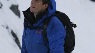 VIDEO Emisiunea lui Bear Grylls, un fiasco total! Vezi regiile ieftine pe care le facea si tu credeai ca sunt pe bune - Uite cateva exemple dezamagitoare