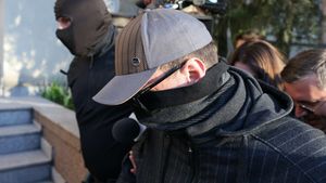 Bogdan Peșchir, audiat la IGPR! Primele imagini cu omul care ar fi finanțat campania online a lui Călin Georgescu