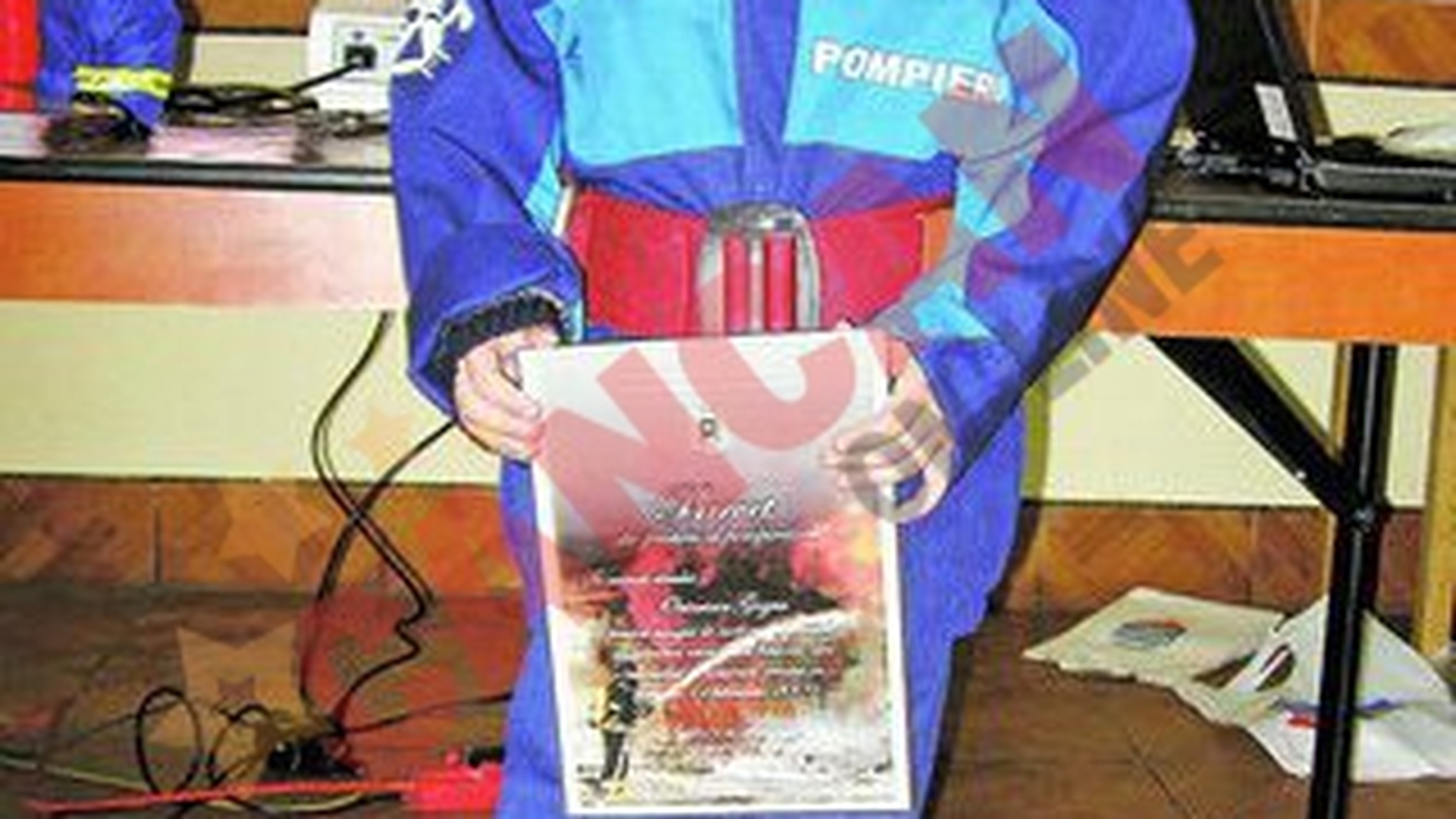 Un baiat de 11 ani: "Ma fac pompier, sa nu mai moara parinti"