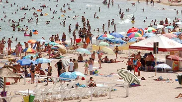 Descoperire şocantă făcută pe o plajă din Constanţa! Turiştii au înmărmurit când au văzut asta