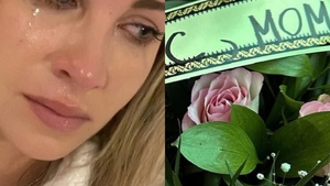 Mama Otnielei Sandu a murit. „S-a sfârșit chinul ei”. Ce mesaj a scris vedeta pe coroana funerară