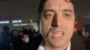 George Simion, scandal cu Poliția la Iași: ”Incredibil! Au venit și mascații? Suntem periculoși?”