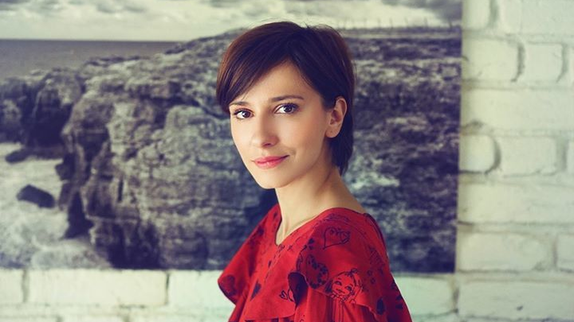 DANA ROGOZ şi-a deschis sufletul, după ce soţul şi fiul ei au plecat de acasă! "Casa goală şi tristă..."