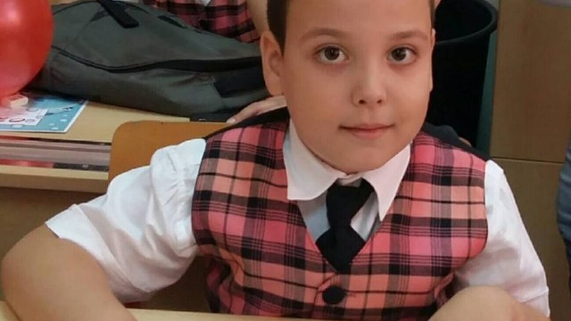 Mesaj disperat din partea unei mame, al cărei băieţel are cancer la doar şase anişori: "Mami de ce fuge vena?"