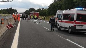 Accident teribil pe o autostradă din Italia. Patru români, printre care un bebeluș și o fetiță de 10 ani au murit. VIDEO