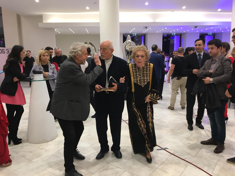 Îndrăgita actriţă în vârstă de 82 de ani a decis se retragă în plină glorie de pe scena teatrului