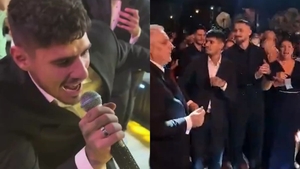 Video de milioane cu Florinel Coman! A cântat manele şi a primit bani din dedicaţii la nunta lui Denis Drăguş