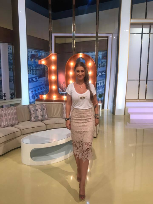 Anamaria Prodan face furori cu noul ei posterior, mai bombat ca niciodată! Cum arată vedeta, după ce şi-ar fi pus silicon în fese