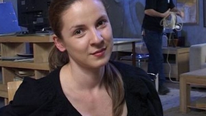 O mai ştii pe sexy-Maricica?! Cum arată şi cu ce se ocupă acum voluptoasa menajera din “Inimă de ţigan”!