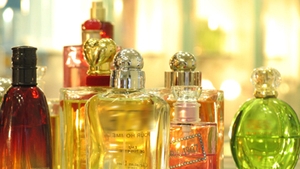 Orice femeie din Romania o invidiaza! . Ea este “Regina cosmeticelor”