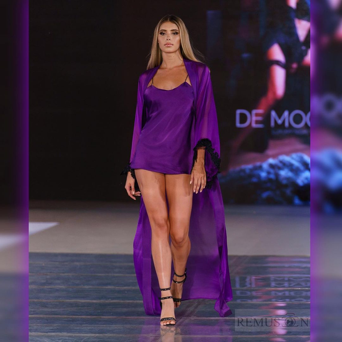 Ea este românca care la doar 21 de ani a fost desemnată ceam mai sexy înotătoare din lume. Andreea Drăgoi este stabilită de ani buni în SUA