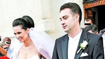 Desfasurare incredibila de forte la nunta Nicoletei Luciu. Mirii au fost paziti de luptatori K1 si de garzi inarmate pana-n dinti