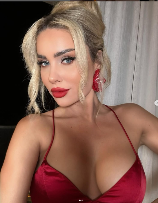 Oana l-ar fi sunat pe Marius plângând când acesta i-ar fi dat papucii. (SURSA: INSTAGRAM.COM)