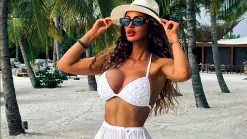 Bianca Drăgușanu, ipostază HOT în Dubai. Costumul minuscul a lăsat să se vadă aproape TOT