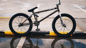 Sport extrem sau artă pe bicicletă?