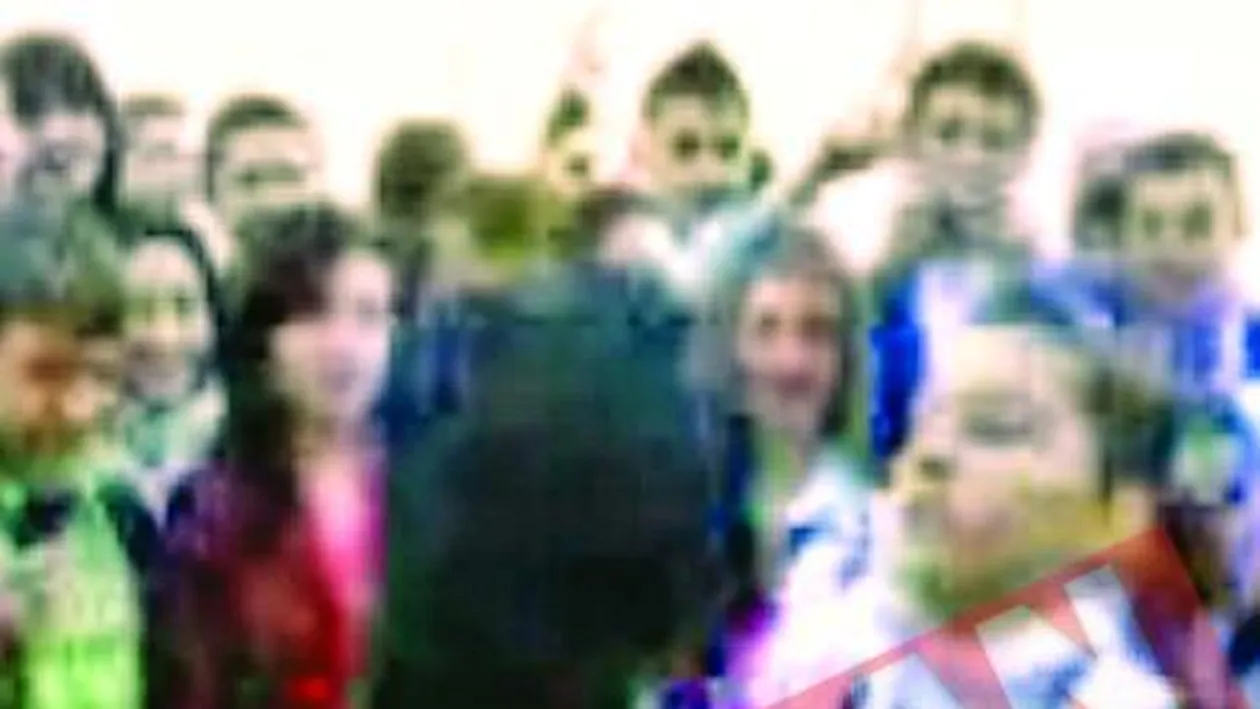 S-au batut salbatic pentru un baiat