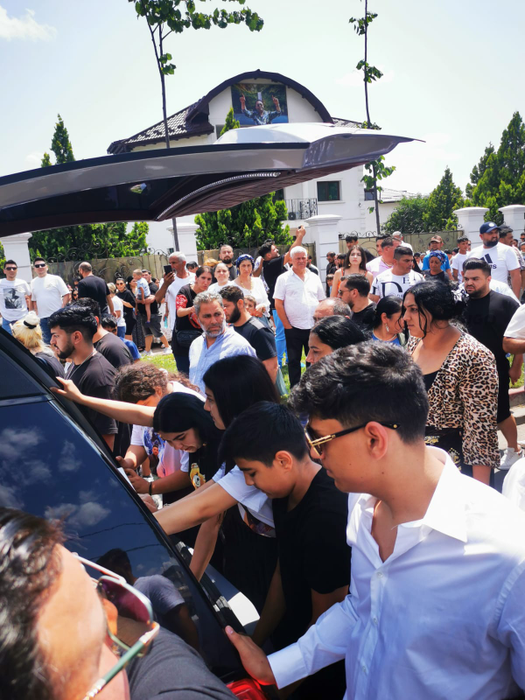 Ciprian Pian, condus pe ultimul drum! Imaginile durerii în 100 de fotografii