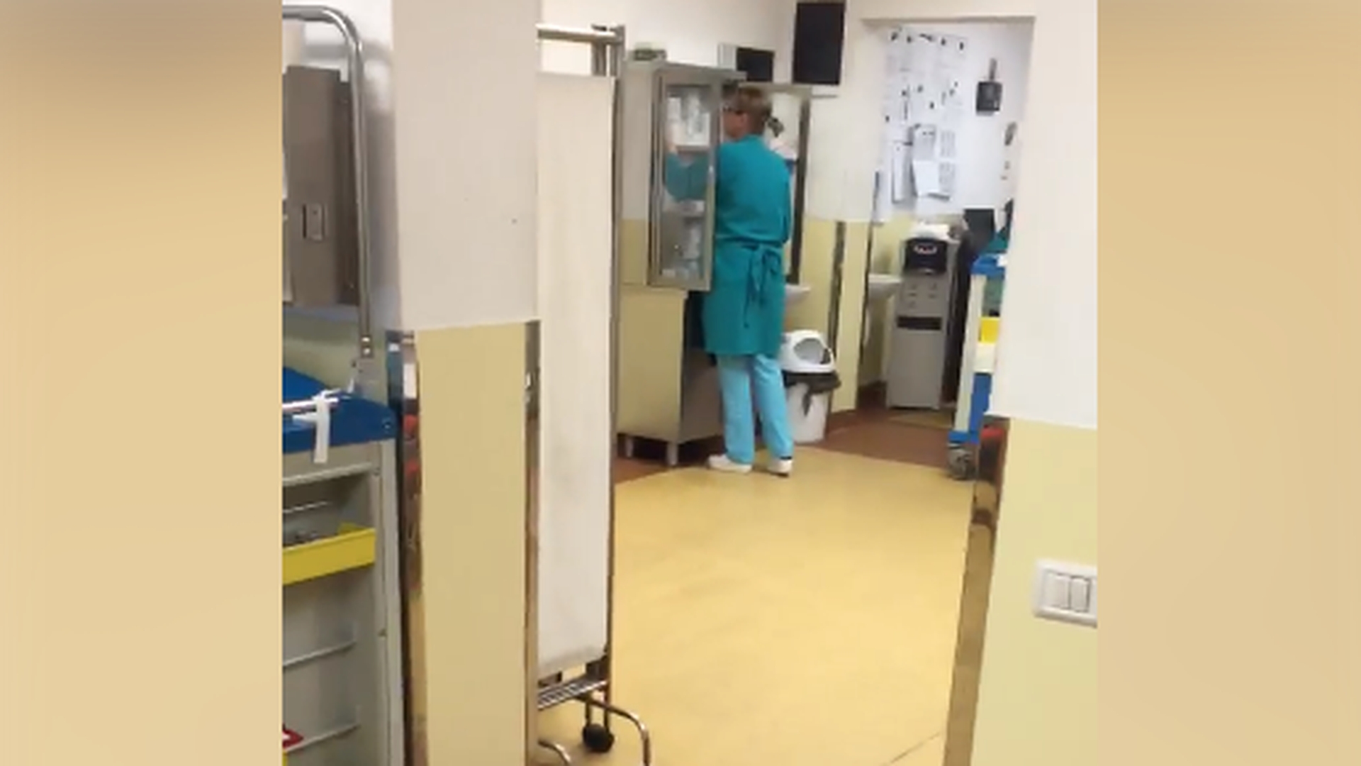 Imagini revoltătoare într-un spital din România! Asistentele mâncau semințe, în timp ce pacienții cereau ajutor