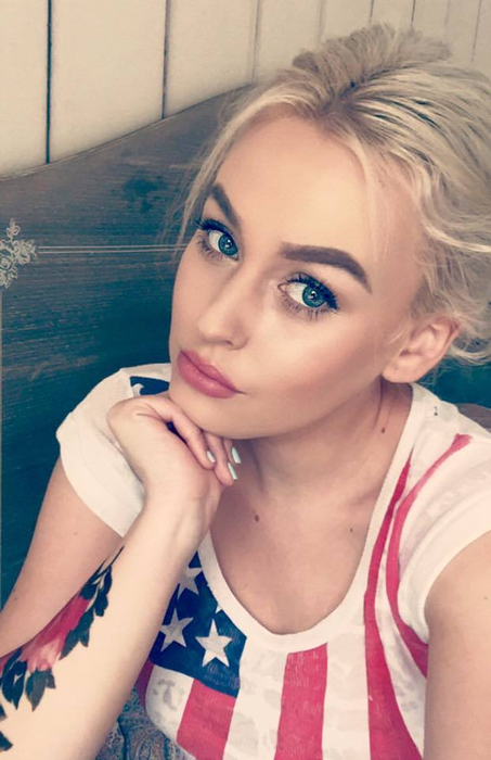 MISHA, schimbare radicală de look! Nici nu o mai recunoşti pe soţia lui CONNECT-R