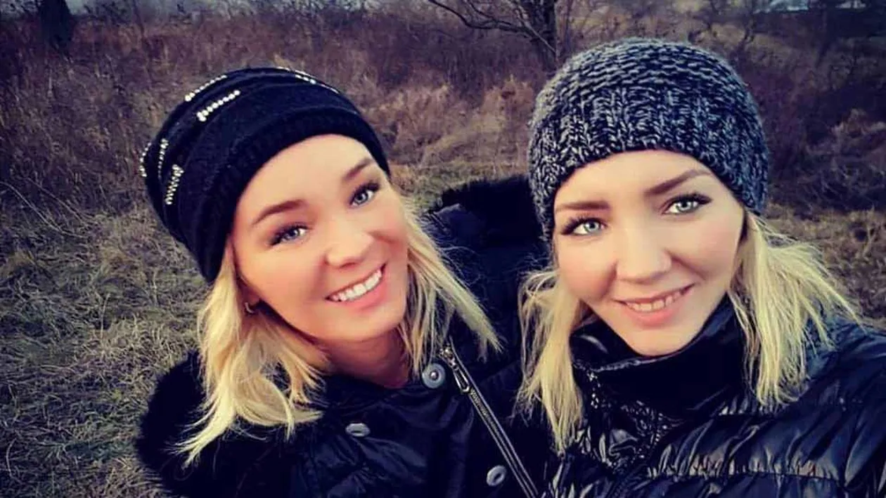 Şi-a impresionat prietenii cu sora, iar acum a prezentat-o şi pe mamă! Maria Constantin e bucăţică ruptă din ea