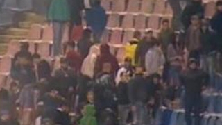 VIDEO Fanii stelisti s-au batut cu jandarmii