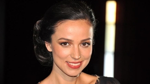 Olivia Steer te învaţă cum să mănânci corect în post: "Dacă mi-e foame, mănânc un măr, poate cu urme de viermi, dar zemos"