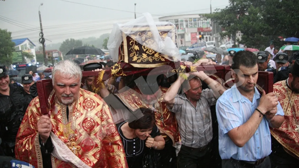 Procesiune religioasa cu prilejul sarbatoririi nasterii Sf. Ioan Botezatorul