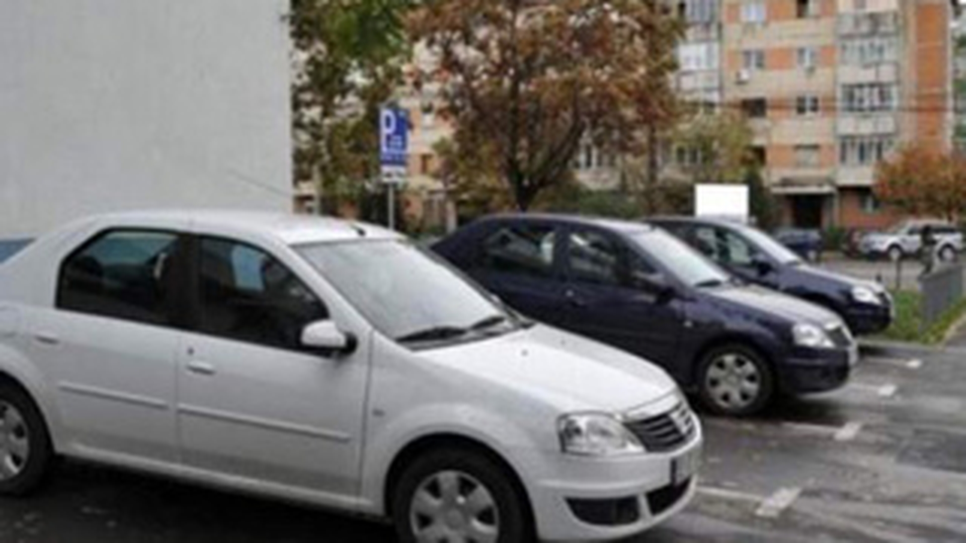 Un parcagiu care ar fi infectat cu HIV a amenintat ca va musca doi politisti locali bucuresteni