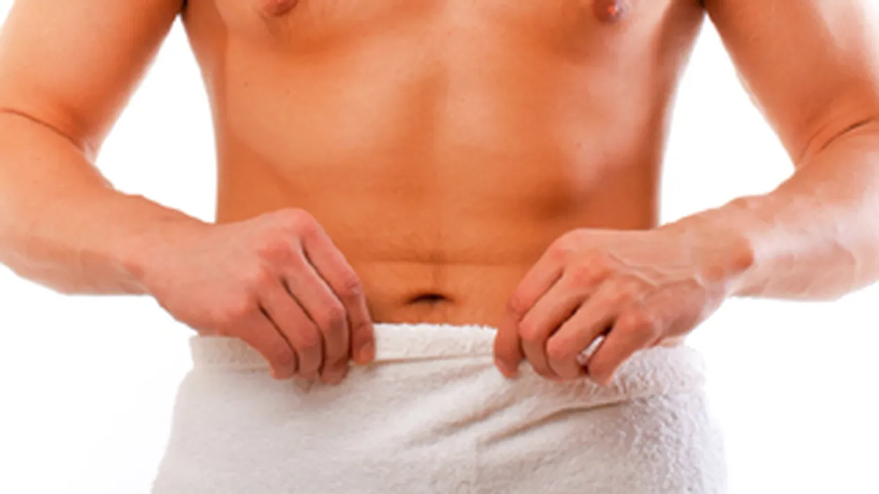 Ministerul Sanatatii are incredere in 'dotarea' barbatilor romani! A cumparat prezervative de 19 cm