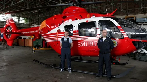 Povestile nestiute ale celor care piloteaza elicopterele rosii SMURD, care brazdeaza cerul si salveaza vieti!