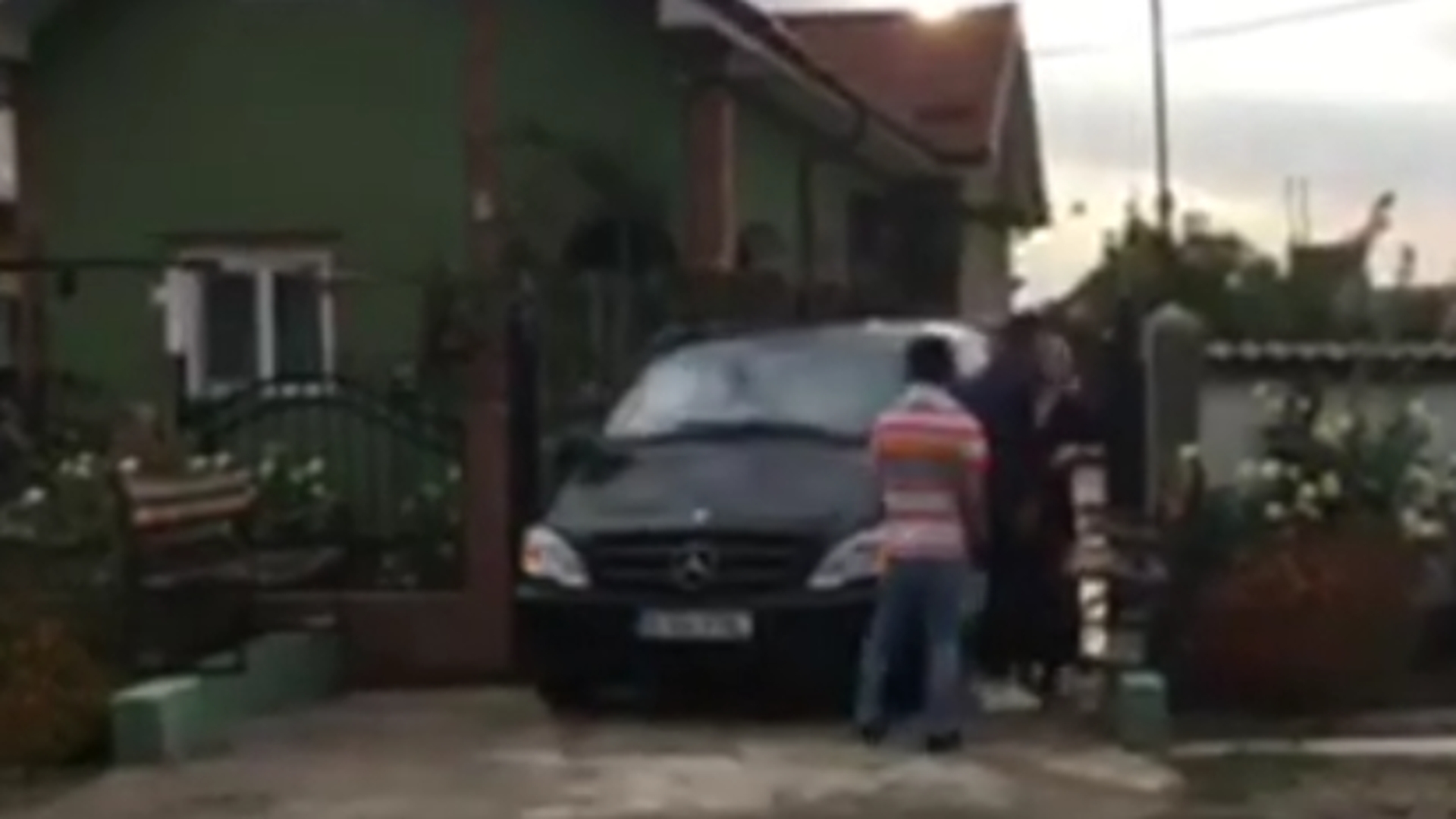 Ce s-a întâmplat la Bucureşti în timp ce maşina cu trupul neînsufleţit al Denisei a ajuns la Ştefăneşti