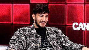 Fiul lui Costel Biju, dezvăluiri despre relația cu Bogdan de la Ploiești și Cristina Pucean. Tony One: "El este ca tatăl meu"