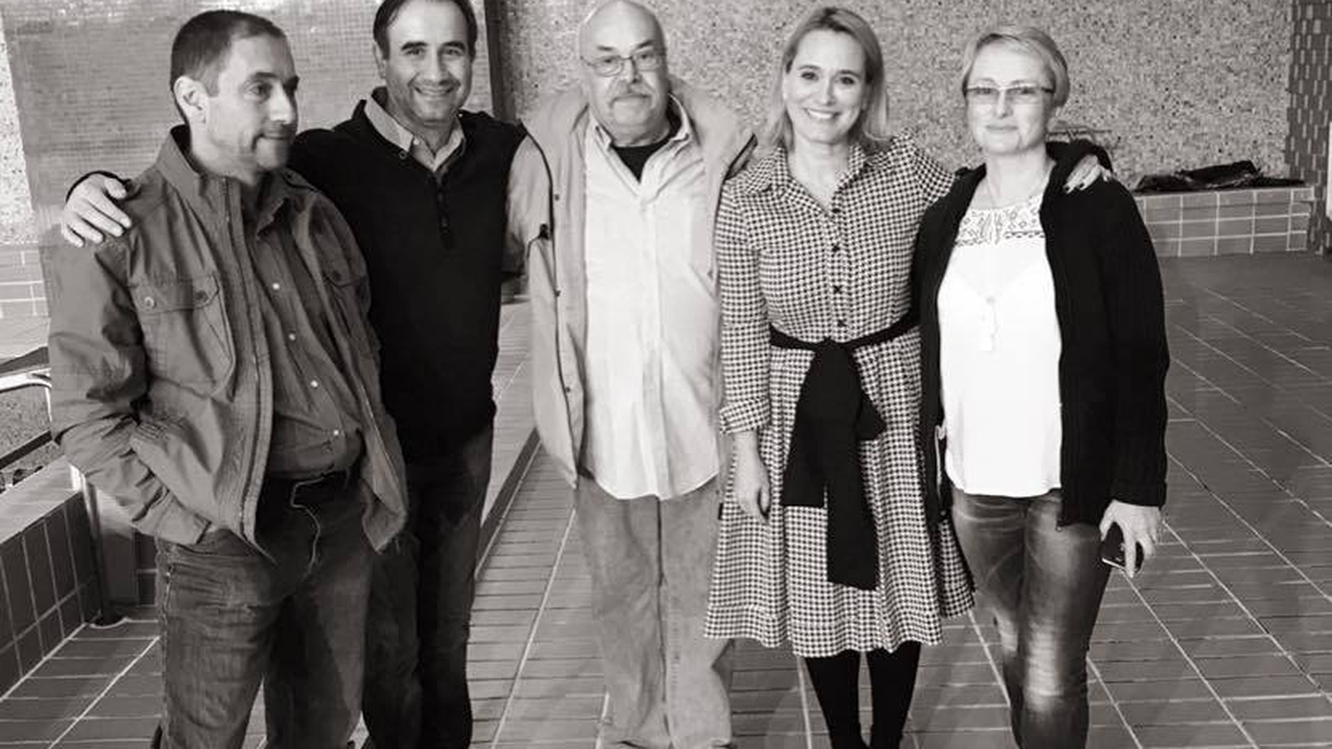 Andreea Esca, reîntâlnire emoţionantă cu cel mai îndrăgit profesor din şcoala primară: „Acum, după 35 de ani, i-am povestit cât de mult l-am regretat!”