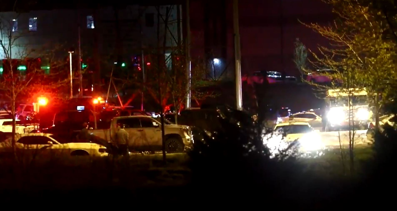 Atac armat lângă un aeroport din Indiana, unde s-au înregistrat mai multe victime: “Un bărbat cu o mitralieră a deschis focul”. Ancheta este în curs de desfășurare | VIDEO