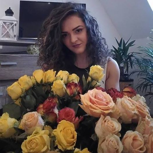 Fosta iubită a Marius Elisei rupe tăcerea: ”S-a însurat cu Oana doar pentru faimă!”