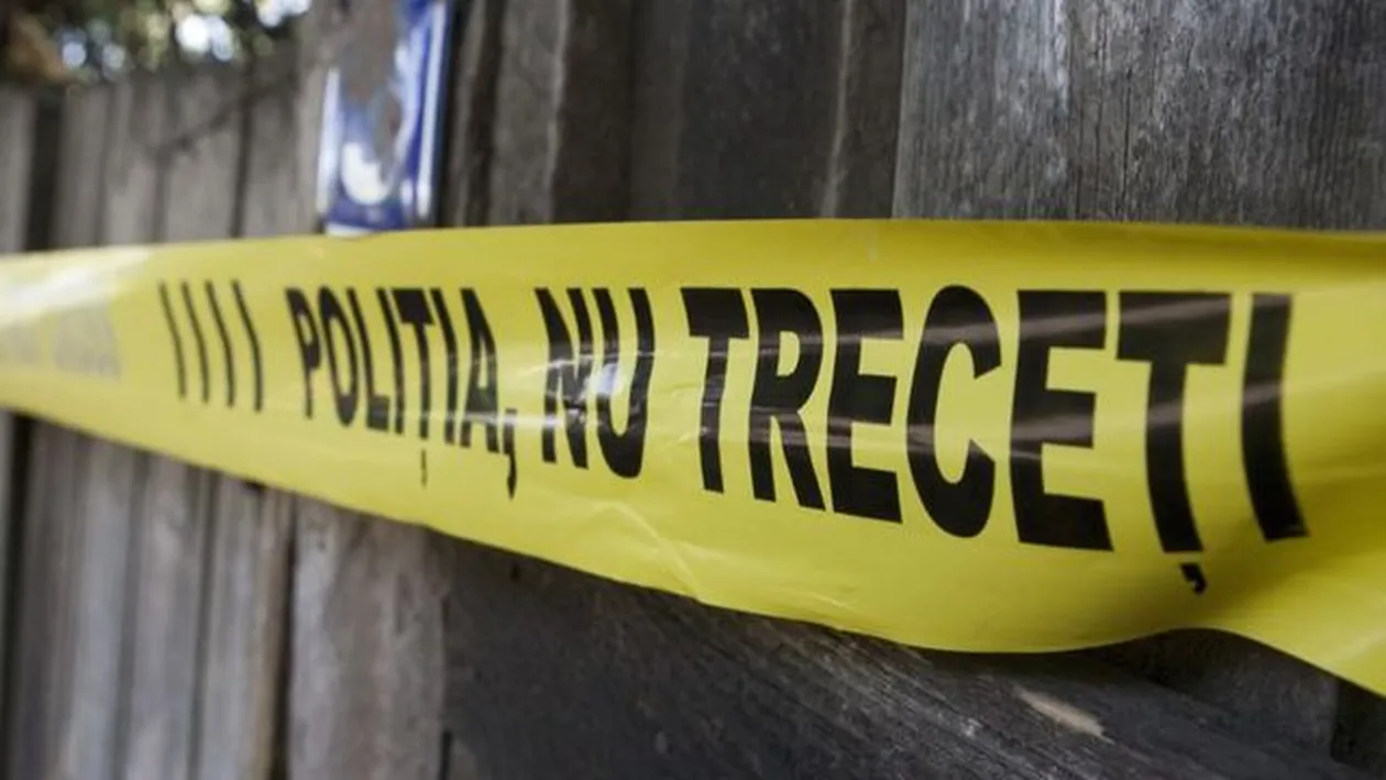 Crimă îngrozitoare la Vaslui. O femeie de 45 de ani a fost găsită moartă în pat, lângă soțul ei