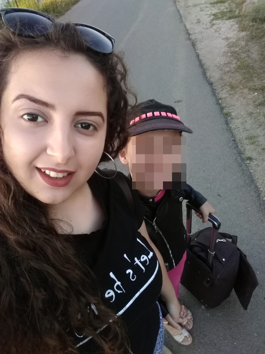 Claudia are grijă ca fiicei sale să nu îi lipsească nimic și îi trimite bani lunar foto: Facebook
