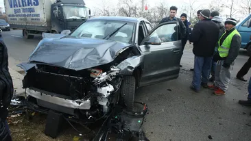 Smiley, salvat de masina din accidentul care ar fi putut sa se termine tragic! Dotarile l-au ajutat sa scape fara nicio zgarietura