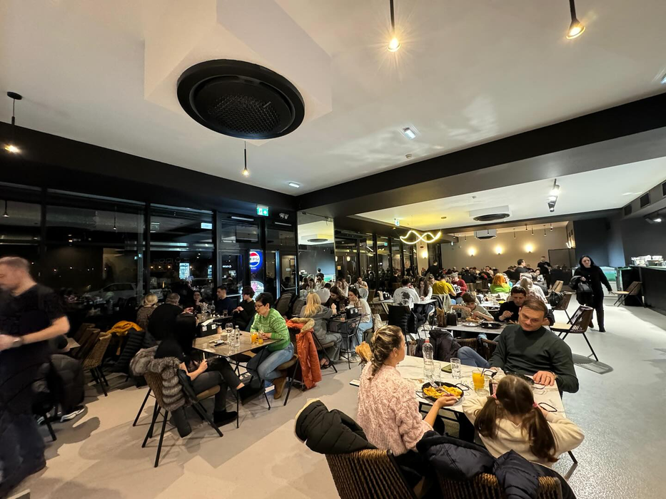Taverna Racilor din Herăstrău, la un pas să fie demolată! Clotilde Armand a pus localul lui Pescobar pe ”lista neagră”