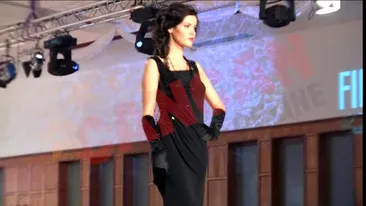 Alexandra Velniciuc a prezentat colectia Nausica Mircea la Bucharest Fashion Week!