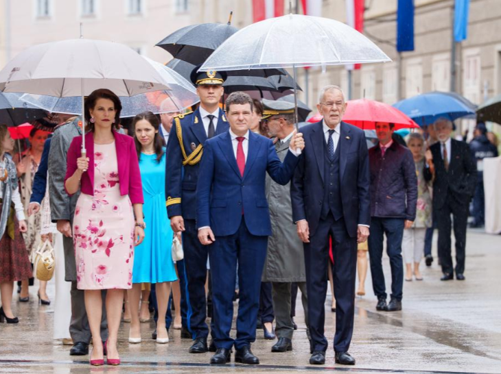 Nicușor Dan și Mirabela Grădinaru în timpul vizitei oficiale din Austria/ sursă foto: Administrația Prezidențială
