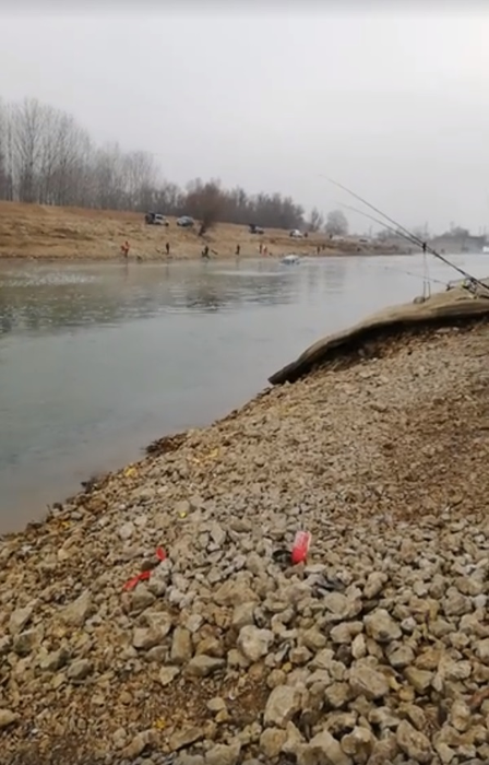 Momente de groază în Cernavodă! O mașină a plonjat în apă