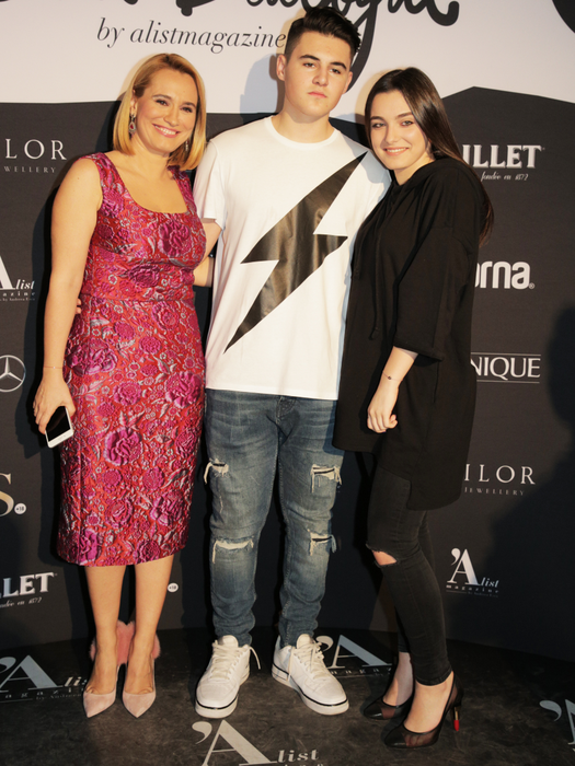Andreea Esca, Alexia şi Mario au format un foarte frumos tablou de familie