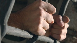 SOCANT! Un criminal american isi viola victimele, le strangula, le resuscita, apoi le sugruma pana mureau