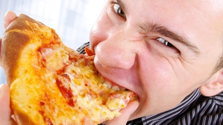 O Capitala de saormari! Bucurestenii sunt ahtiati dupa fast-food