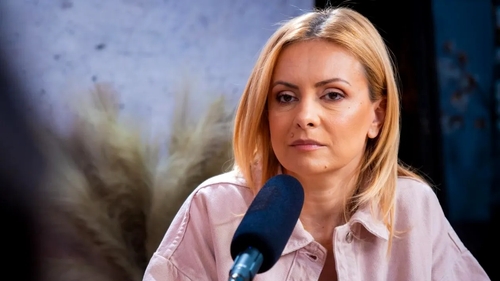 Simona Gherghe se afla în Grecia când a avut loc un cutremur. Primele declarații ale prezentatoarei TV: ”M-a trezit din somn”