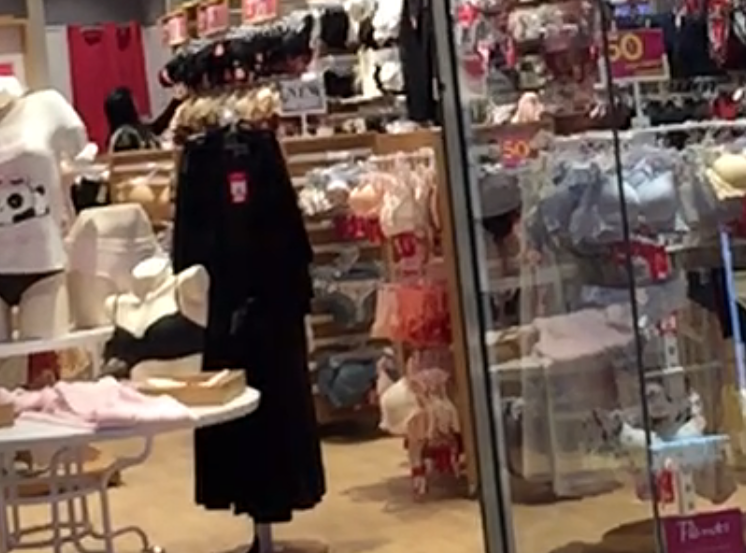 Bahmu şi-a reînnoit garderoba intimă