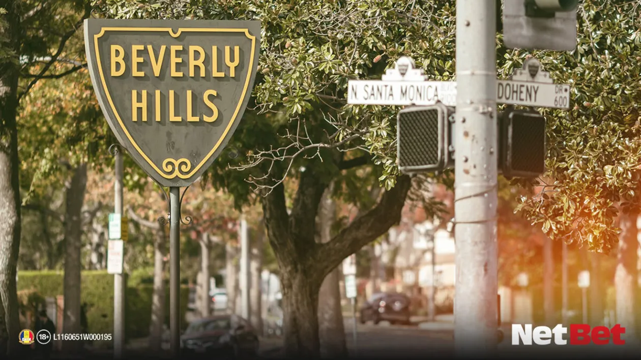 (P) Actorii din Beverly Hills 90210 s-au reunit la 90s Con