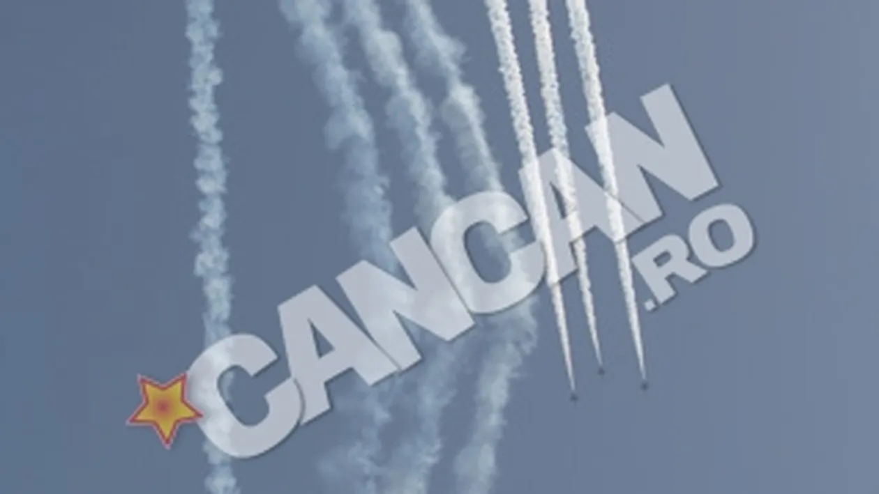 VIDEO Mitingul aviatic continua si astazi! Mii de bucuresteni asista la cel mare show aerian din Romania!